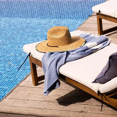 Orchard - Newly Refreshed, Myconian Design With Infinity Pool, Close To Profitis Elias And Located Five Minutes Away From The Heart Of Villa *