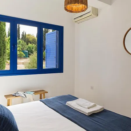Orchard - Newly Refreshed, Myconian Design With Infinity Pool, Close To Profitis Elias And Located Five Minutes Away From The Heart Of